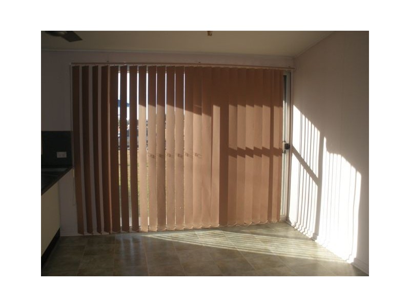 37 Stower Street, Blackwater QLD 4717