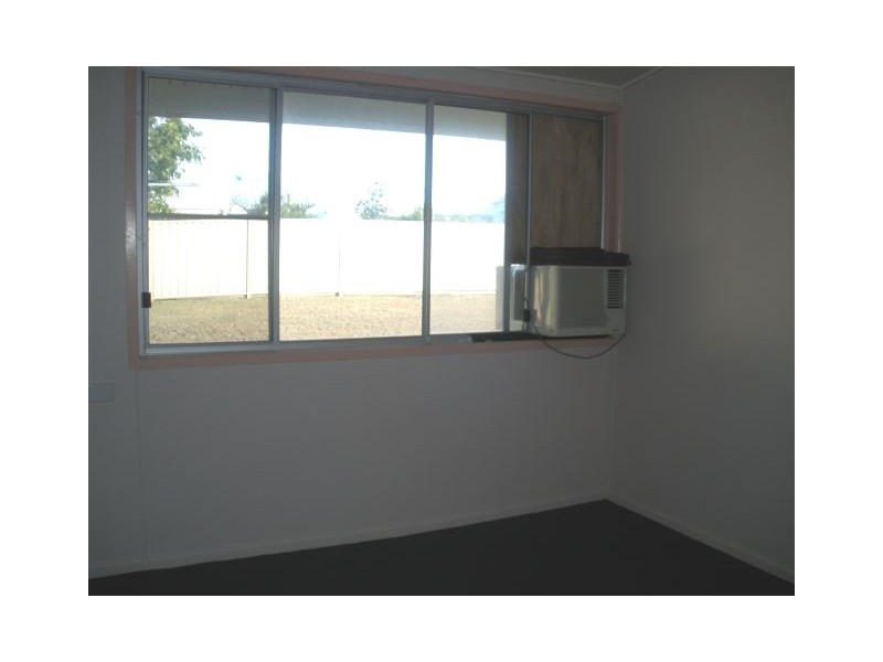 37 Stower Street, Blackwater QLD 4717