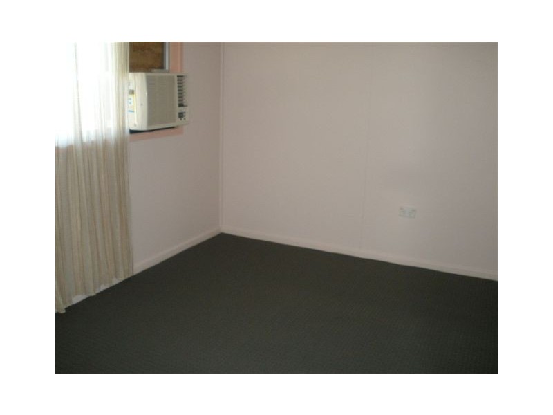 37 Stower Street, Blackwater QLD 4717