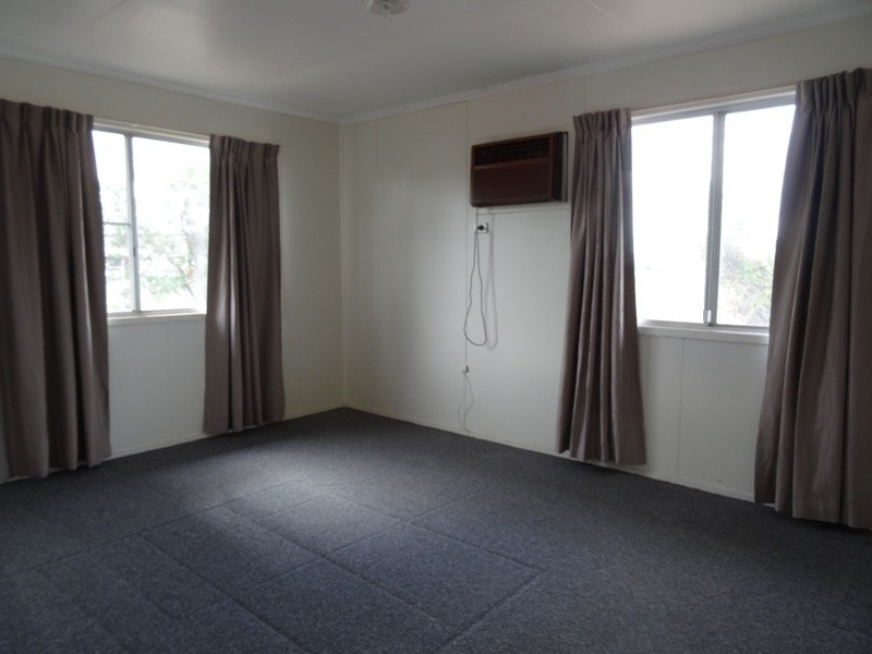 2 Ironbark Street, Blackwater QLD 4717