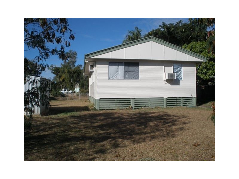 2 Ironbark Street, Blackwater QLD 4717