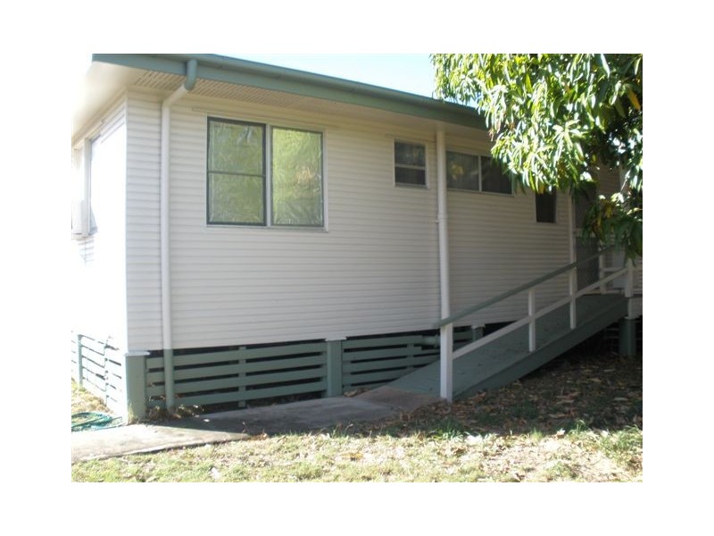 2 Ironbark Street, Blackwater QLD 4717