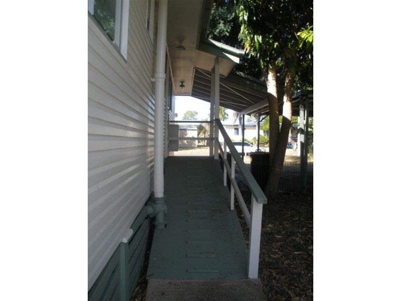 2 Ironbark Street, Blackwater QLD 4717