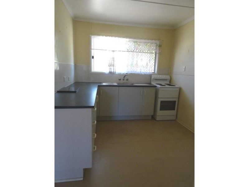10 Yellowwood Street, Blackwater QLD 4717