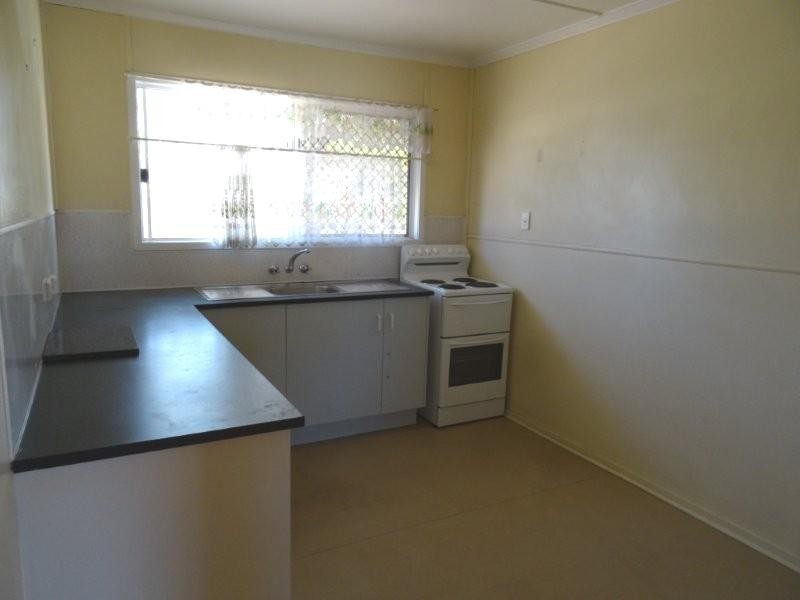 10 Yellowwood Street, Blackwater QLD 4717