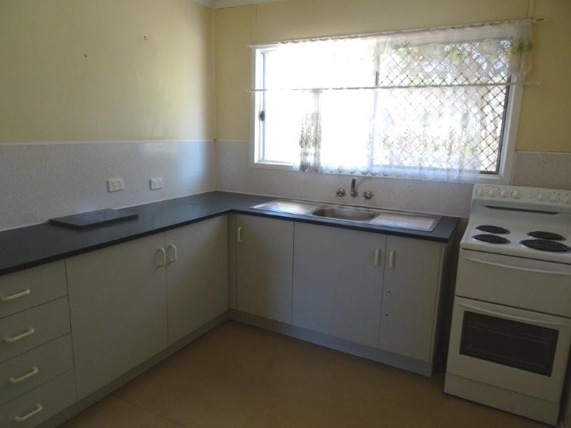 10 Yellowwood Street, Blackwater QLD 4717