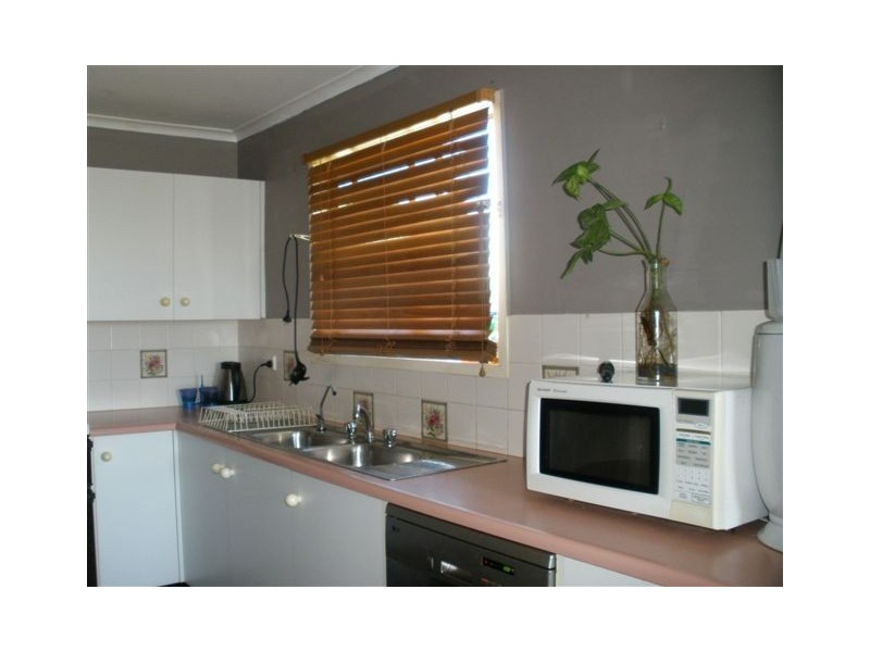 2 Mahogany Street, Blackwater QLD 4717