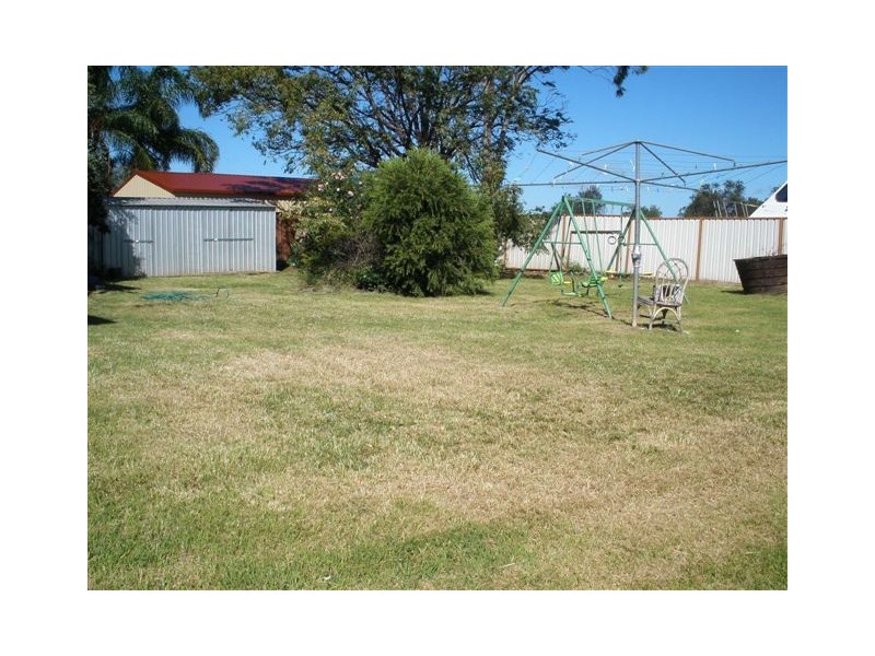 2 Mahogany Street, Blackwater QLD 4717