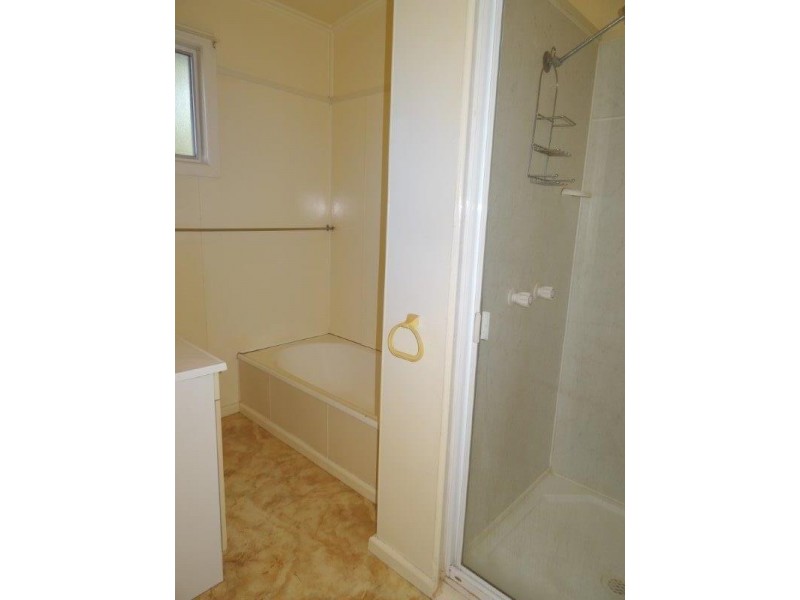 41 Taurus Street, Blackwater QLD 4717