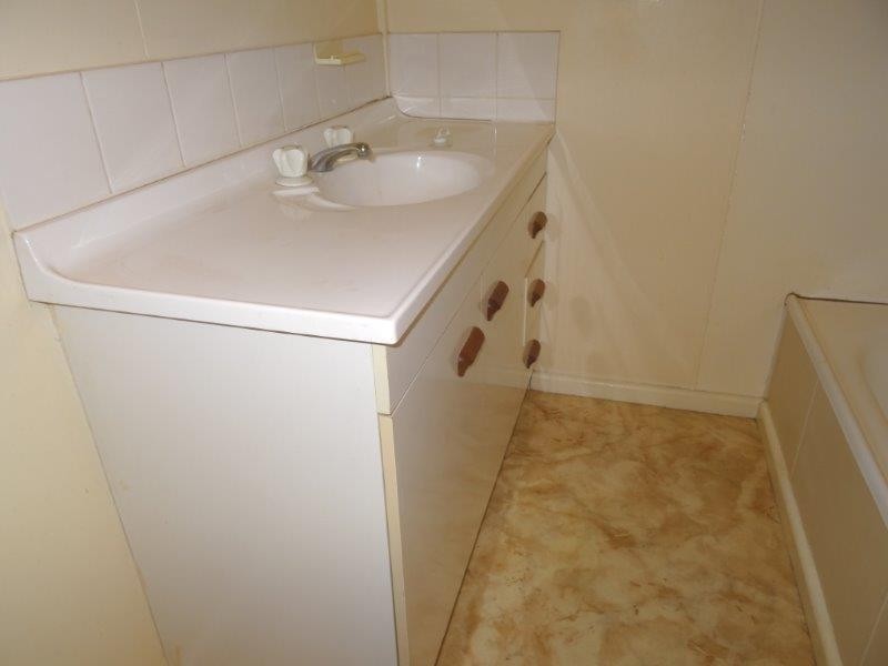 41 Taurus Street, Blackwater QLD 4717