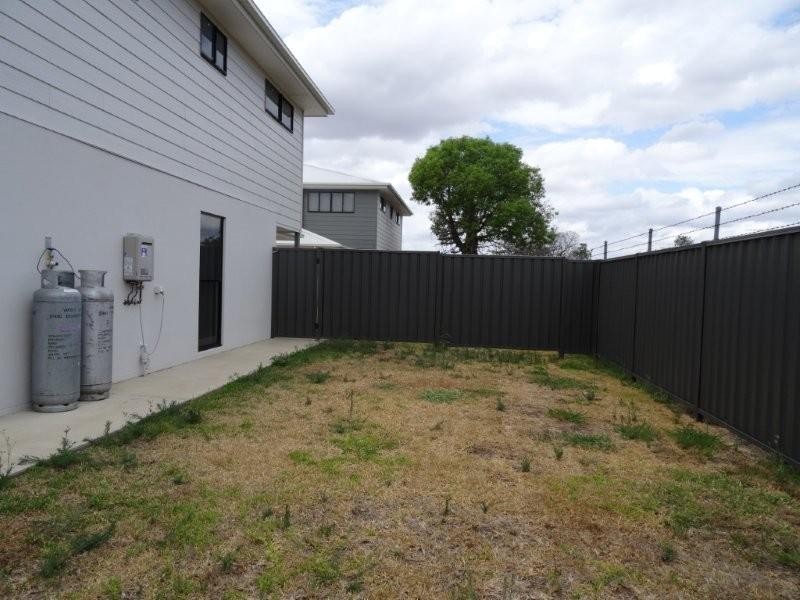 4 / 41 Rufus Street, Blackwater QLD 4717