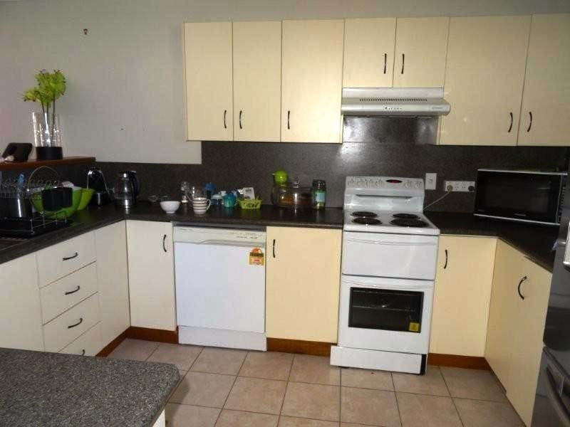 20 Cork Street, Blackwater QLD 4717