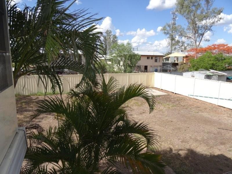 20 Cork Street, Blackwater QLD 4717