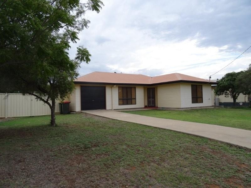 66 Littlefield Street, Blackwater QLD 4717