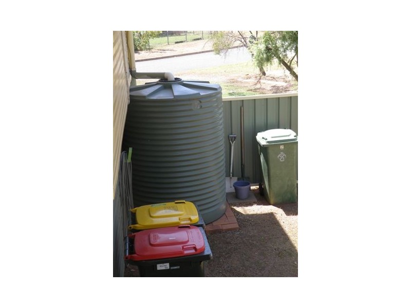 2 Myall Street, Blackwater QLD 4717
