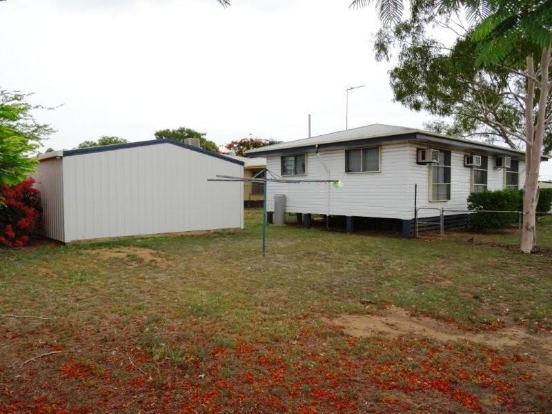 29 Long Street, Blackwater QLD 4717