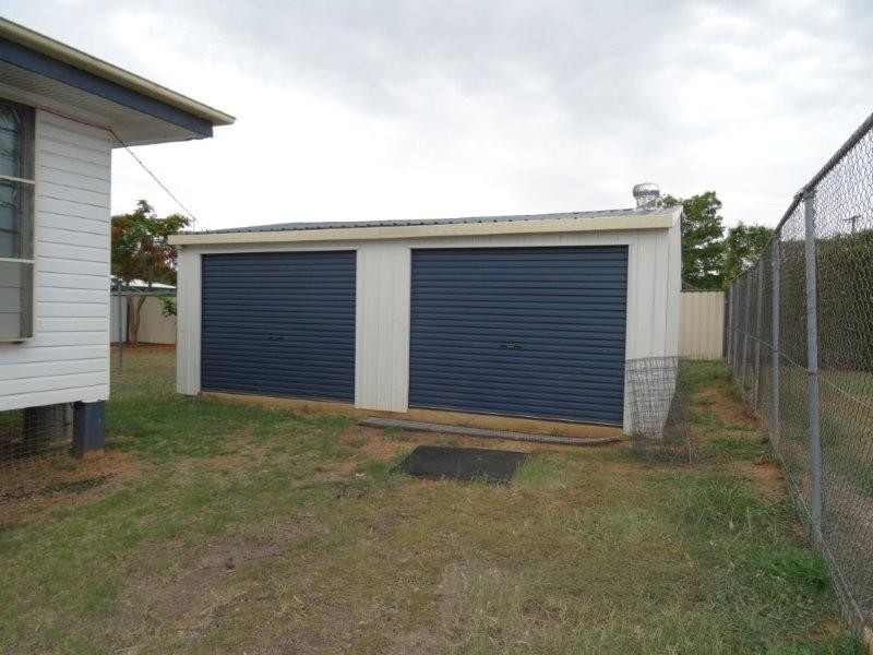 29 Long Street, Blackwater QLD 4717