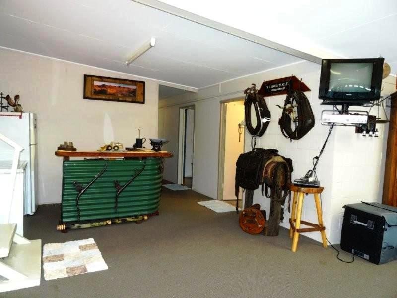 17-19 East Street, Bluff QLD 4702