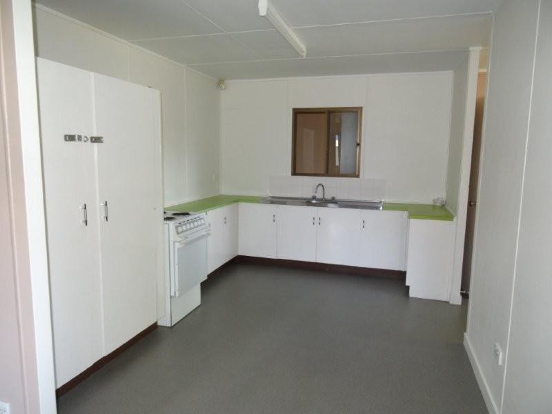 6 Littlefield Street, Blackwater QLD 4717