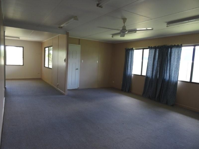 6 Littlefield Street, Blackwater QLD 4717