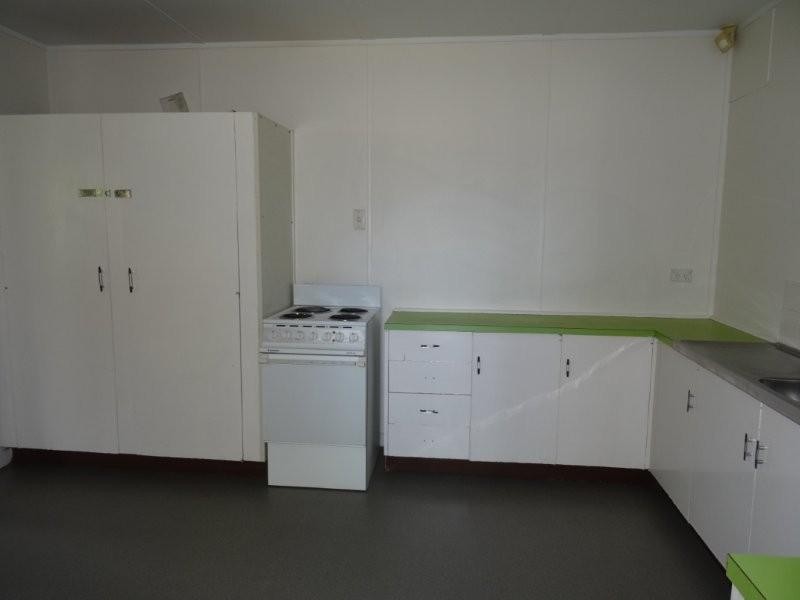 6 Littlefield Street, Blackwater QLD 4717