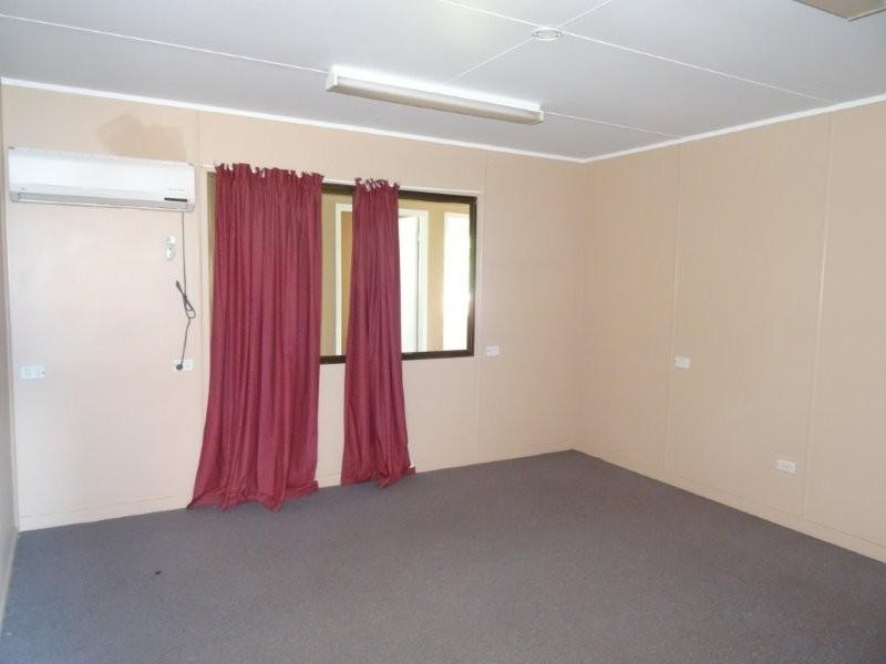 6 Littlefield Street, Blackwater QLD 4717