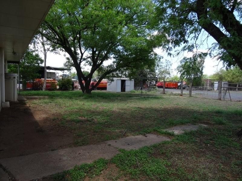 6 Littlefield Street, Blackwater QLD 4717