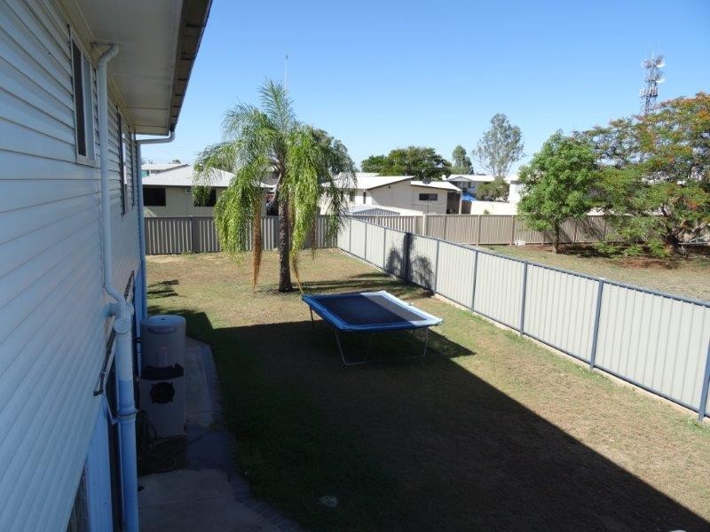 16 Cork Street, Blackwater QLD 4717