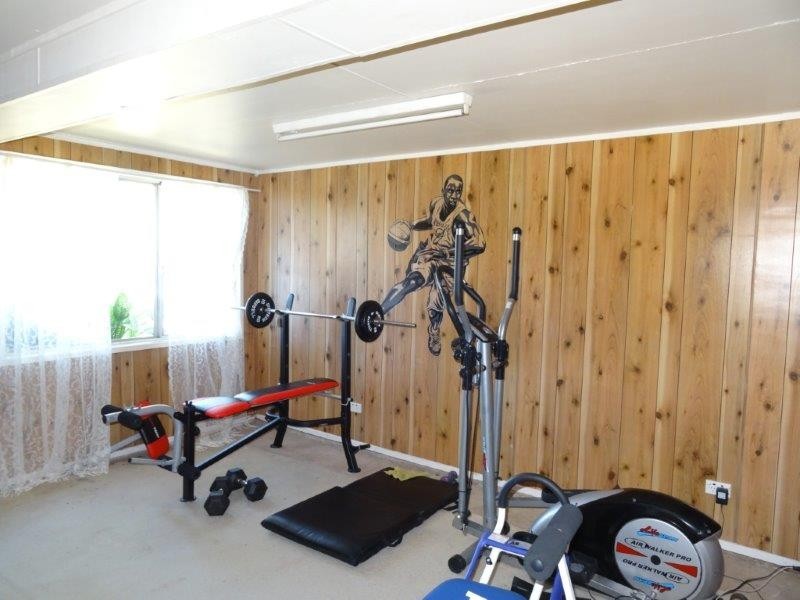 16 Cork Street, Blackwater QLD 4717