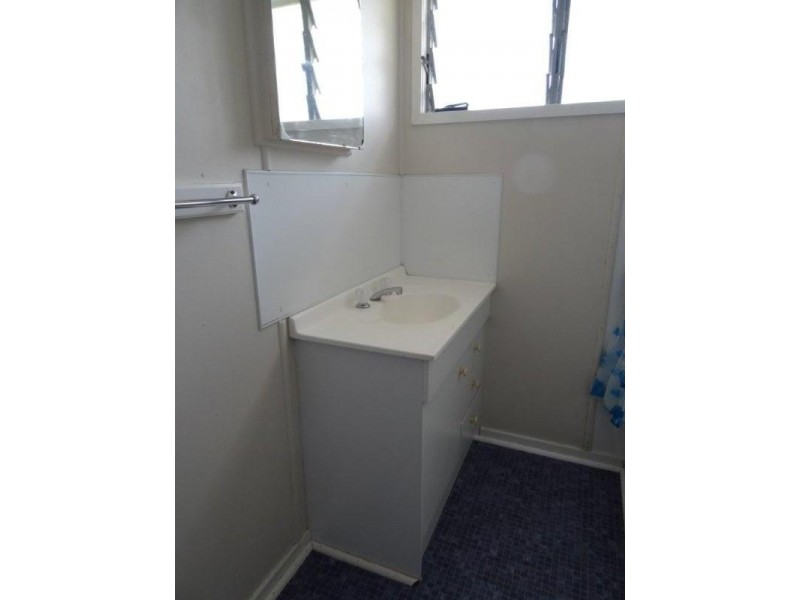 15 Fay Street, Blackwater QLD 4717