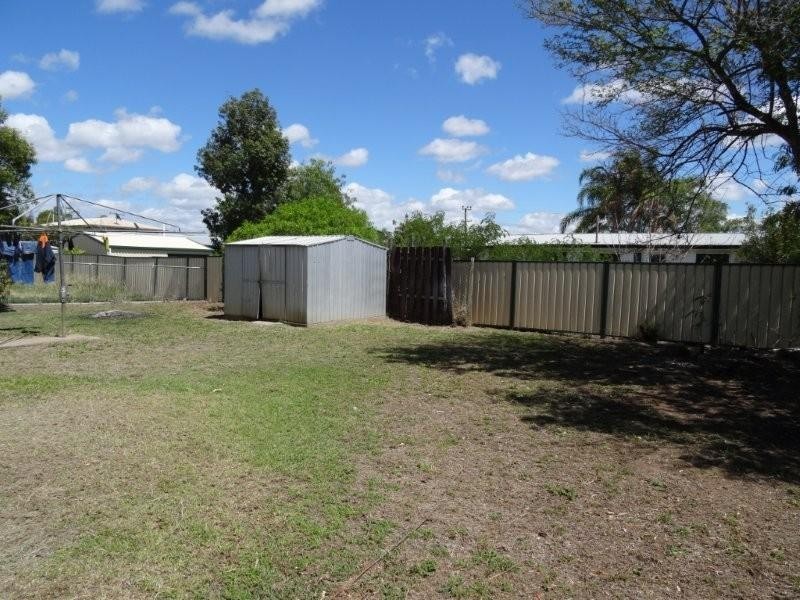 15 Fay Street, Blackwater QLD 4717
