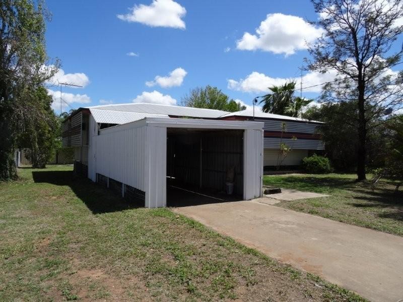 15 Fay Street, Blackwater QLD 4717