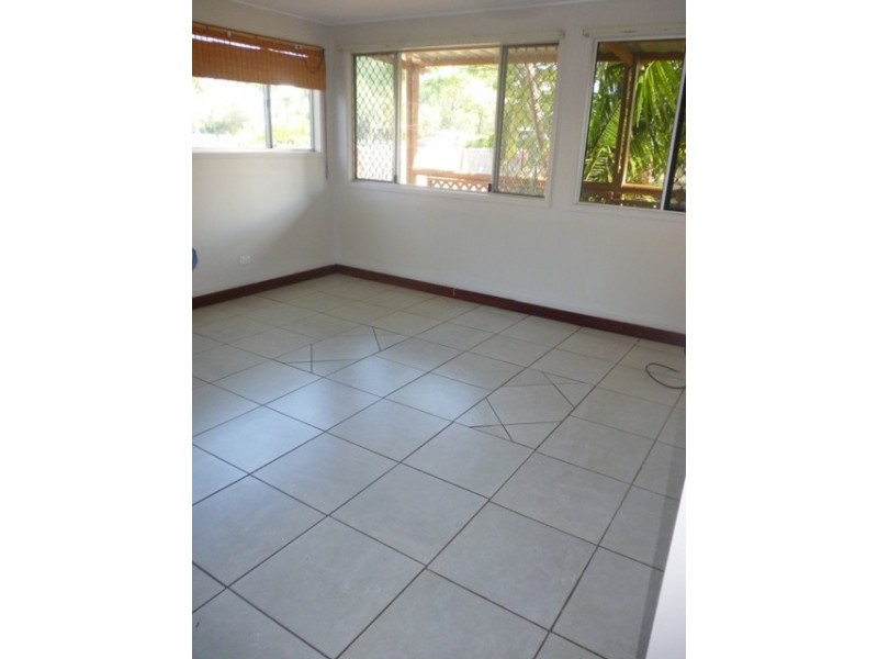 44 Stower Street, Blackwater QLD 4717