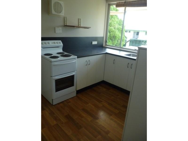 44 Stower Street, Blackwater QLD 4717