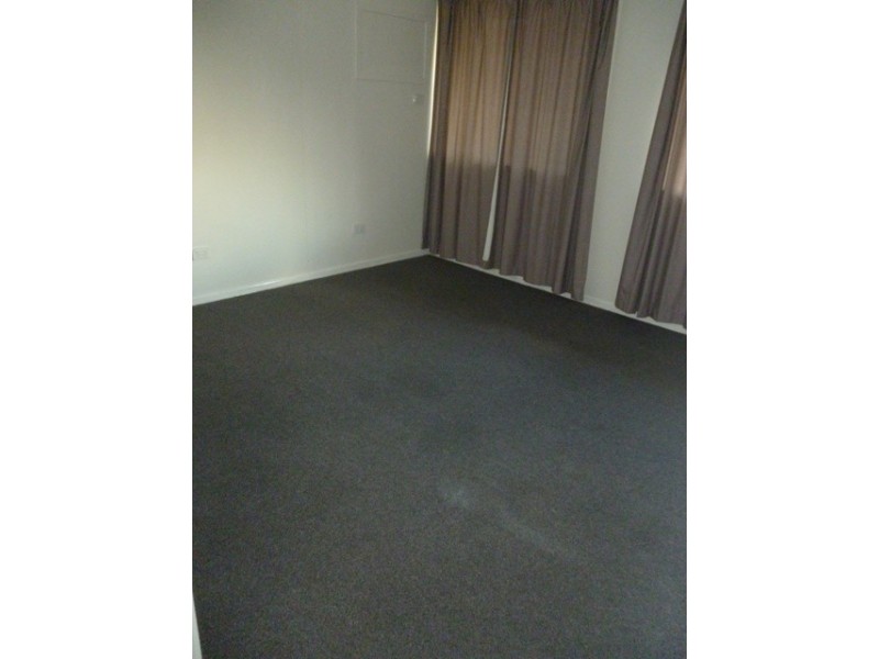 44 Stower Street, Blackwater QLD 4717