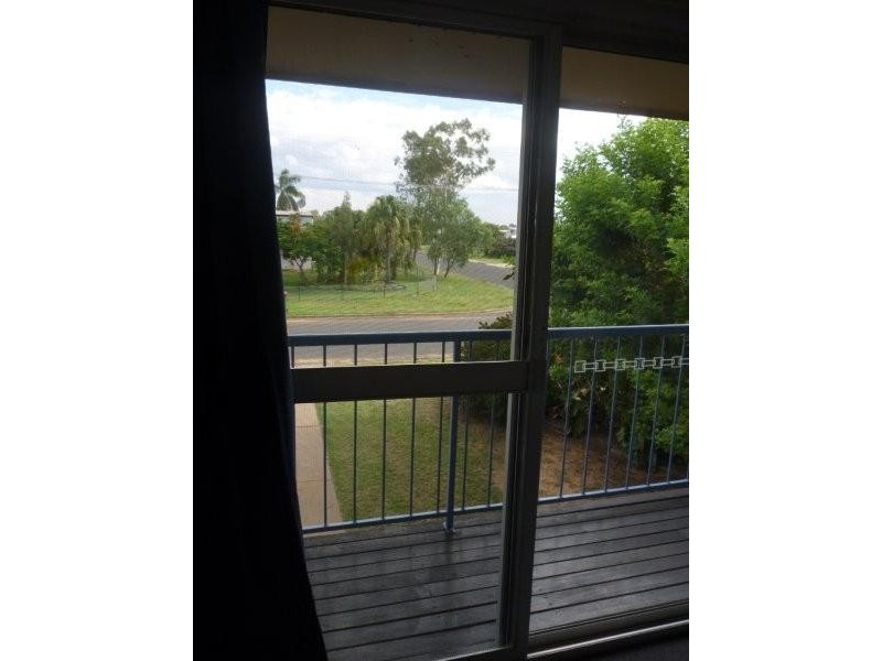 44 Stower Street, Blackwater QLD 4717