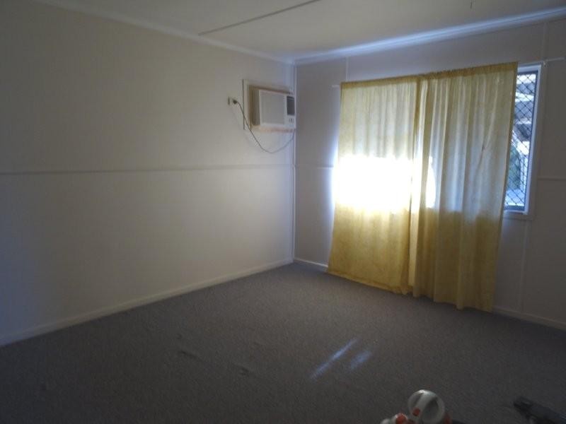 25 Seeman Street, Blackwater QLD 4717