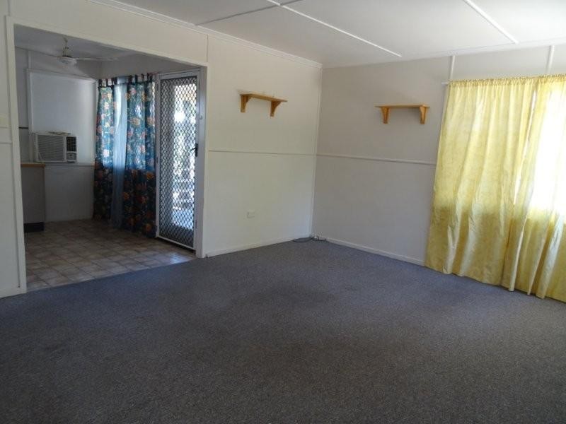 25 Seeman Street, Blackwater QLD 4717