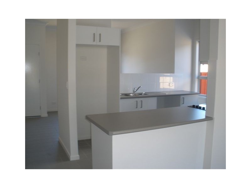 7/6-10 Arthur Street, Blackwater QLD 4717