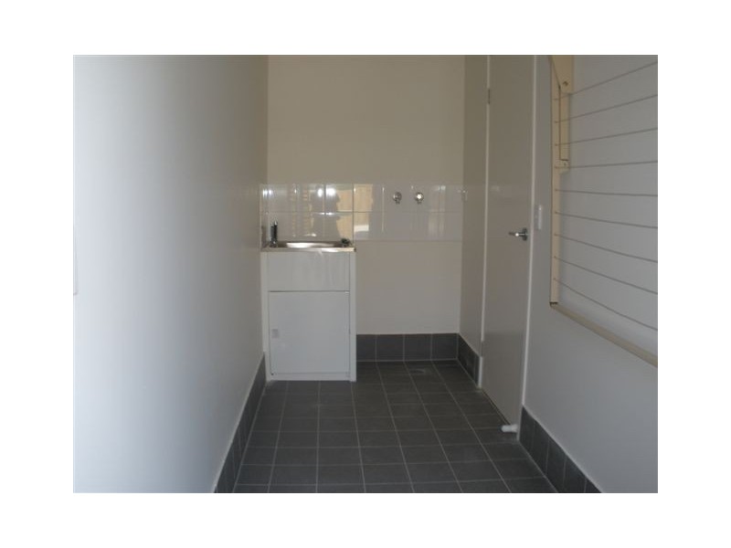 7/6-10 Arthur Street, Blackwater QLD 4717