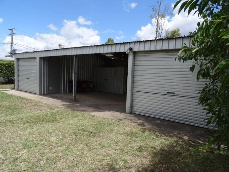 19 West Street, Bluff QLD 4702