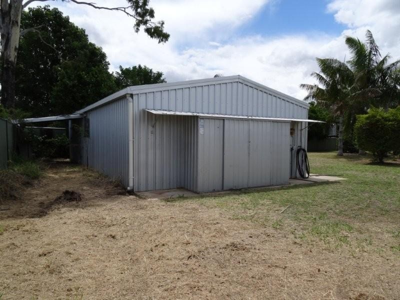 19 West Street, Bluff QLD 4702