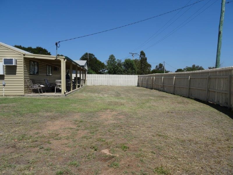 15 Fern Street, Blackwater QLD 4717