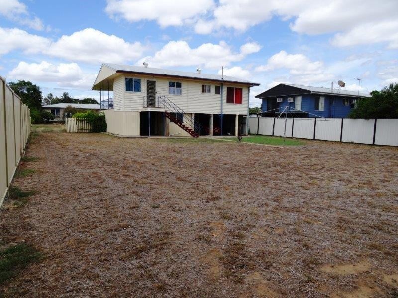 20 Bean Street, Blackwater QLD 4717