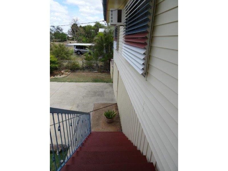 20 Bean Street, Blackwater QLD 4717