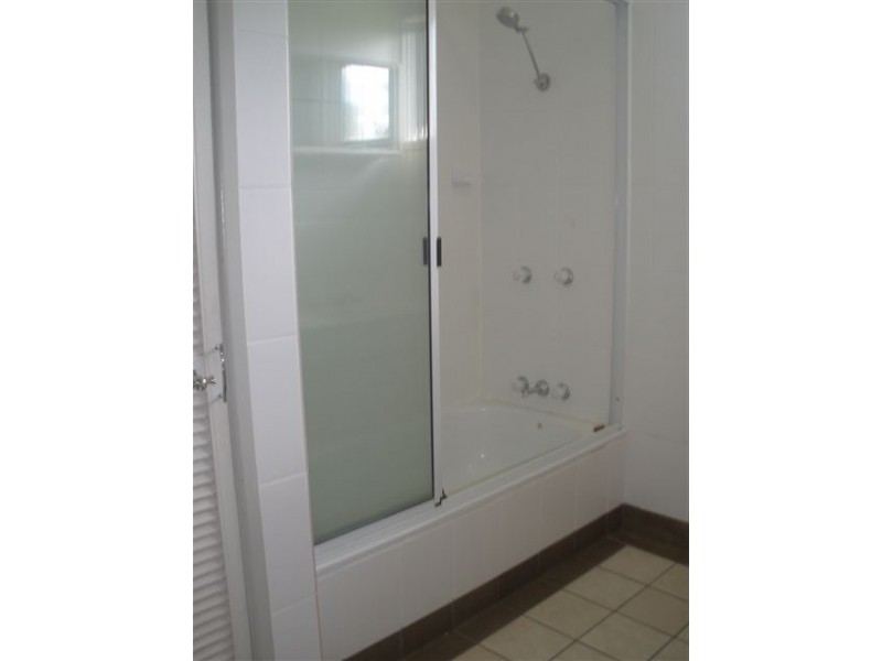 24 Doon Street, Blackwater QLD 4717