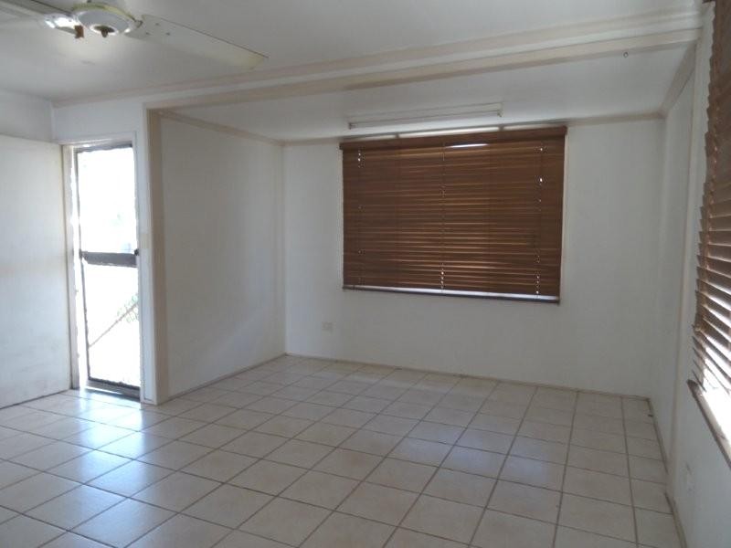 25 Acacia Street, Blackwater QLD 4717