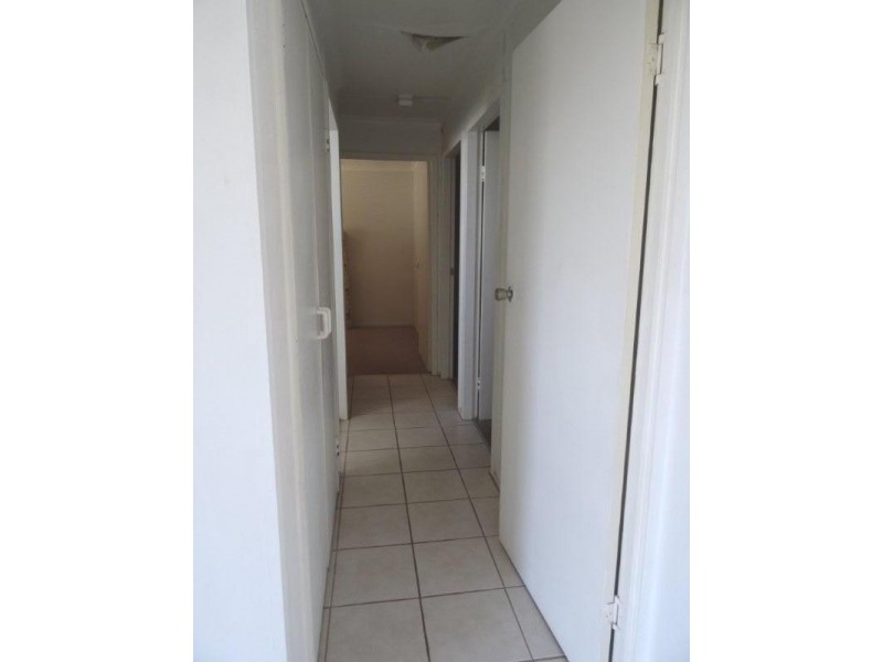 25 Acacia Street, Blackwater QLD 4717