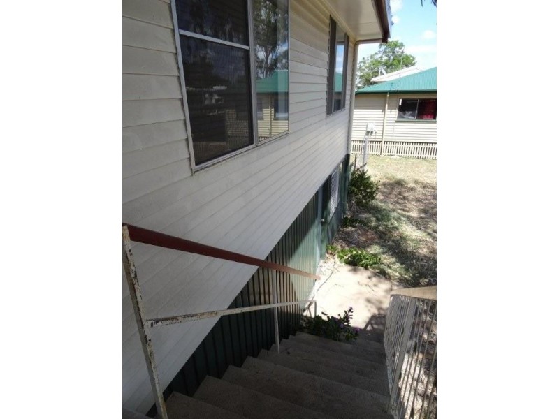 25 Acacia Street, Blackwater QLD 4717