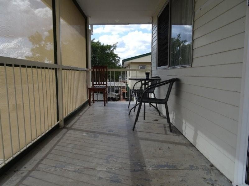12 Bluff Street, Blackwater QLD 4717